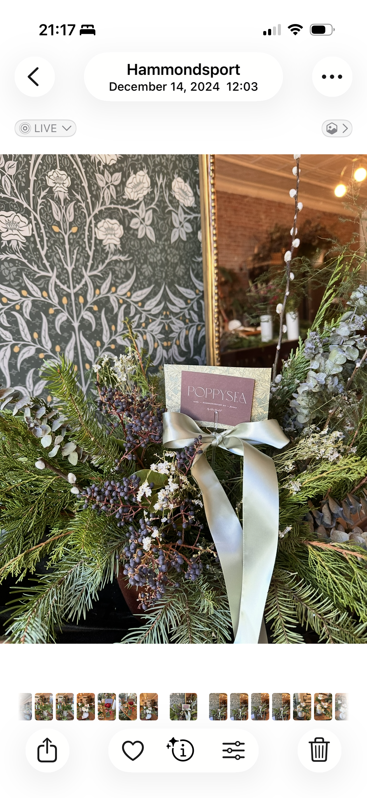 Christmas | pre order | vased arrangement