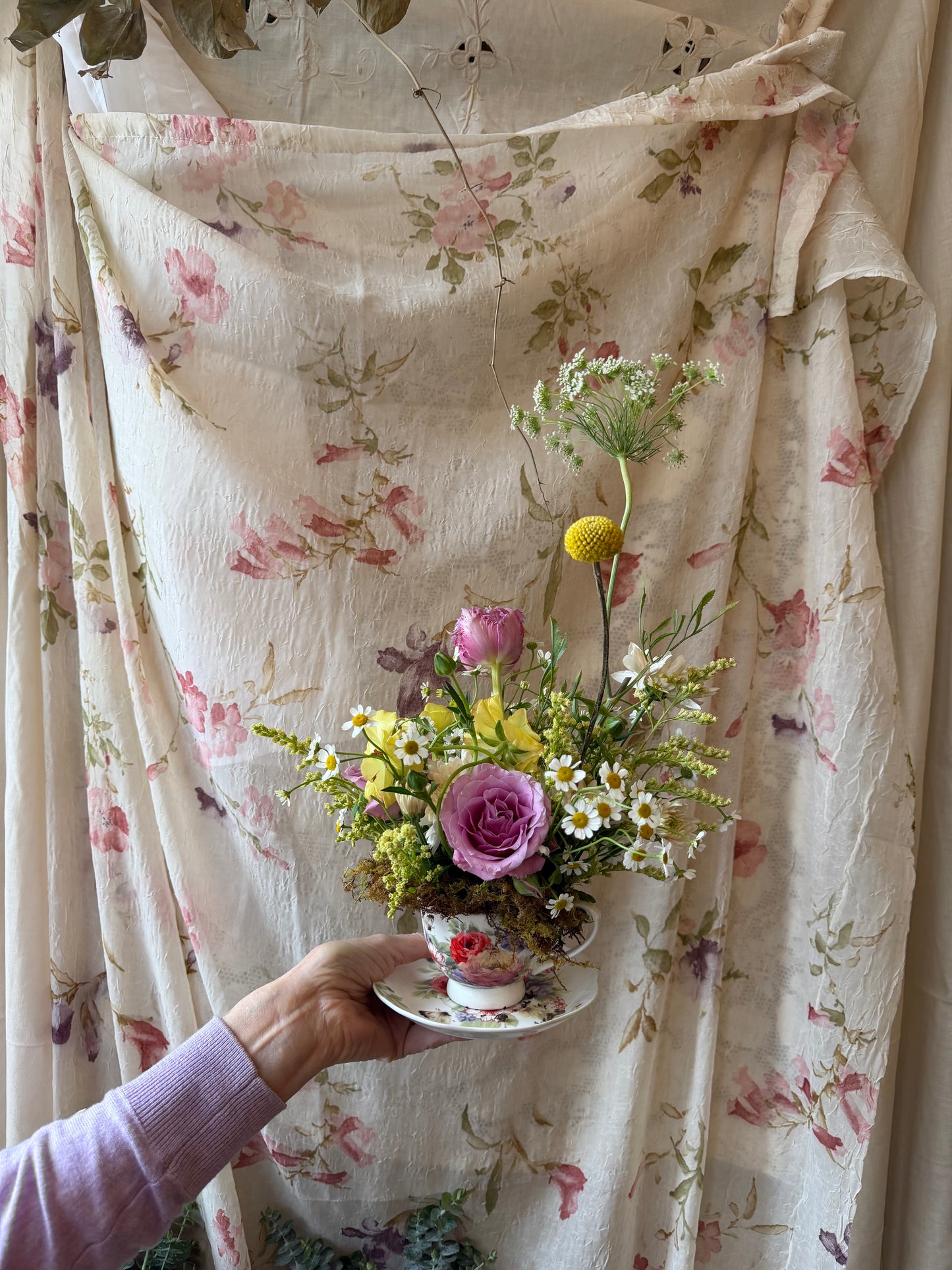 tea cup vased arrangement