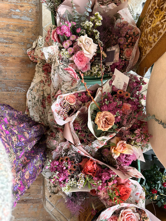 VALENTINES DAY | wrapped bouquet pre-order